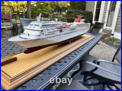Carnival'Fantasy' Cruise Ship Model