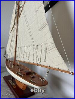 Columbia 1899 America's Cup Defender boat model