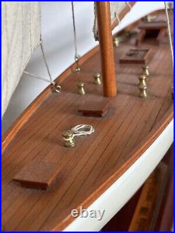 Columbia 1899 America's Cup Defender boat model