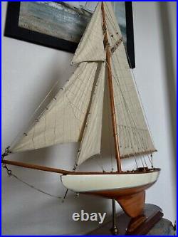 Columbia 1899 America's Cup Defender boat model