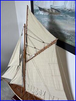 Columbia 1899 America's Cup Defender boat model