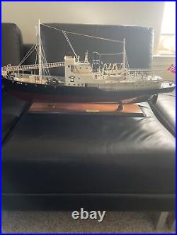 Gos V Whale Catcher Display Model Ship 32