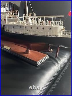 Gos V Whale Catcher Display Model Ship 32