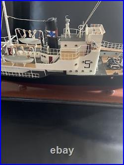 Gos V Whale Catcher Display Model Ship 32