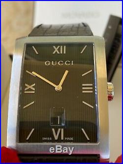 Gucci Luxury Wrist Watch for men NWT Model 0086M Black leather free shipping