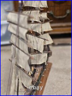 La president Frigate ship year 1800, size 26×22, Fully built wooden model