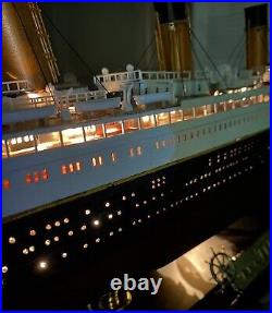 Large RMS Titanic 30 Ocean Liner Model With Lights 112 Anniversary