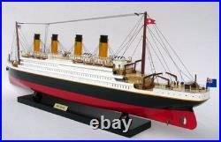 Model ship RMS Titanic made of wood scale 1500 Model ship RMS Titanic made of wood scale 1500