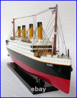 Model ship RMS Titanic made of wood scale 1500