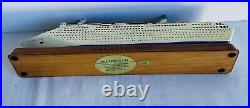 P&O Pacific Sun Cruise Ship Pacific Dawn Collectable Souvenir Resin Model Boat