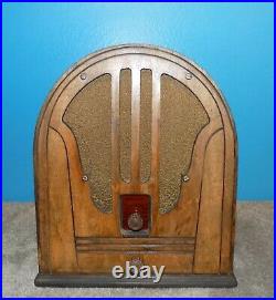 Philco Model 84B Cathedral Tabletop Tube Radio For Restoration Free Shipping