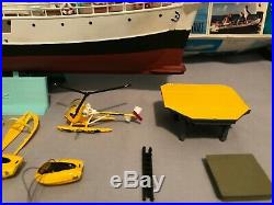 Revell 1125 JACQUES YVES COUSTEAU'S SHIP CALYPSO Assembled Model for display