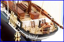 SEACRAFT GALLERY Endurance Sir Ernest Shackleton Painted Model Ship 75cm