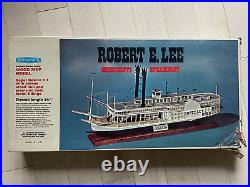 Scientific Wood Ship Model Robert E Lee Mississippi Steamboat open box