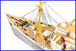 Seacraft Gallery RMS Queen Elizabeth 89cm LED Electric Lighting Wooden Model