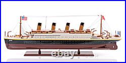 Titanic Ocean Liner Model 32 White Star Cruise Ship with Table Top Display Case