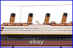 Titanic Ocean Liner Model 32 White Star Cruise Ship with Table Top Display Case