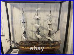 USS Constitution Old Ironsides Tall Ship Model with Table Top Display Case new