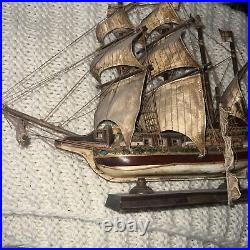 Very old wooden ship Elizabeth gallon 1588? Original Posible US Navy. Dusty