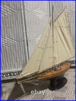 Vintage Bluebell Model Sailboat, Manhattan Yacht Club EUC