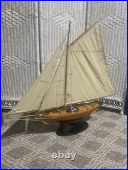 Vintage Bluebell Model Sailboat, Manhattan Yacht Club EUC
