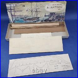 Vintage Mantua 771 Albatros Baltimore Clipper Ship Model Italian Made