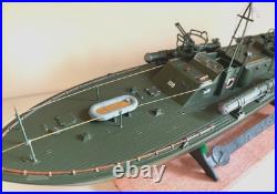 WW2 PT-109 COMMANDED BY LTJG. JOHN KENNEDY- Scale 172 PRO-BUILT WITH WOOD BASE